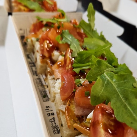 Coca Mallorquina caprese...