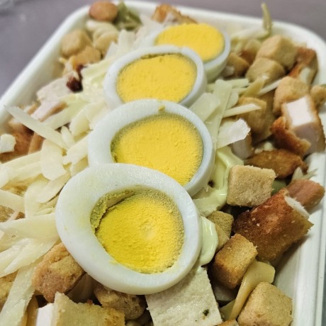 Ensalada César en su salsa