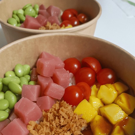 ENSALADA: Poke con lomos de...