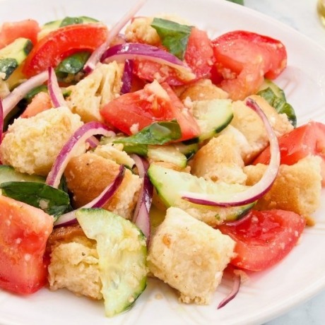 Ensalada Panzanella...