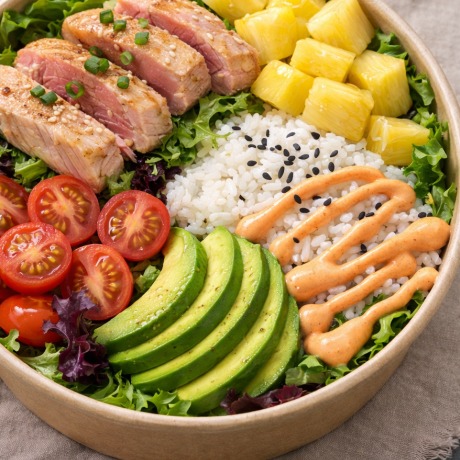 Ensalada poke con base de...