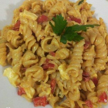 PLATO DIARIO: Fusilli con...