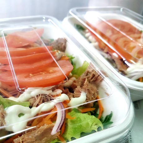 Ensalada de atún, tomate,...