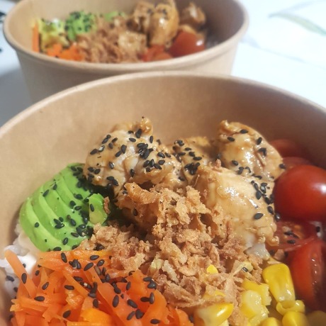 SUGERENCIA: Poke bowl de...